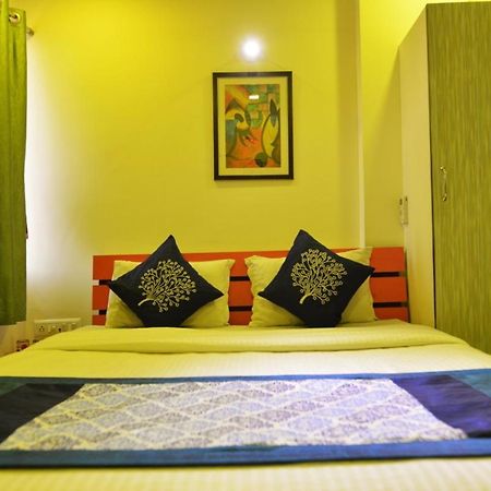 Hotel Royal Apple Amhedabad Dış mekan fotoğraf