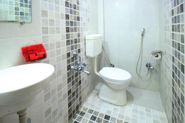 Hotel Royal Apple Amhedabad Dış mekan fotoğraf