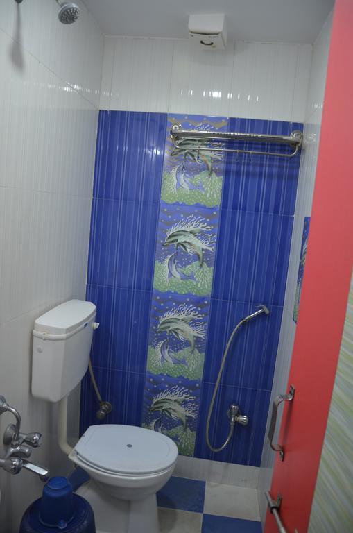 Hotel Royal Apple Amhedabad Oda fotoğraf