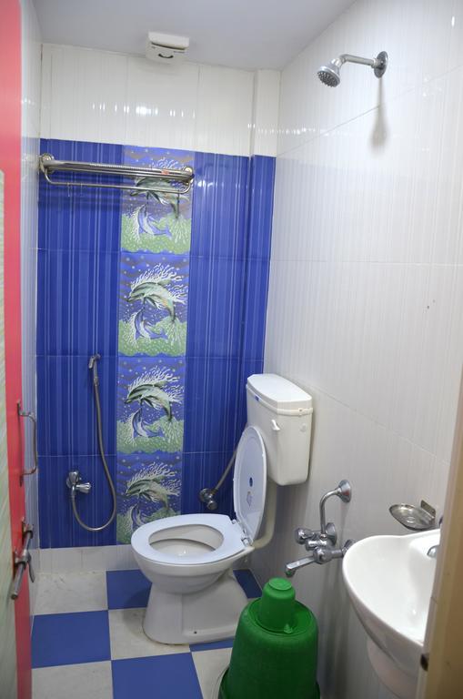 Hotel Royal Apple Amhedabad Oda fotoğraf